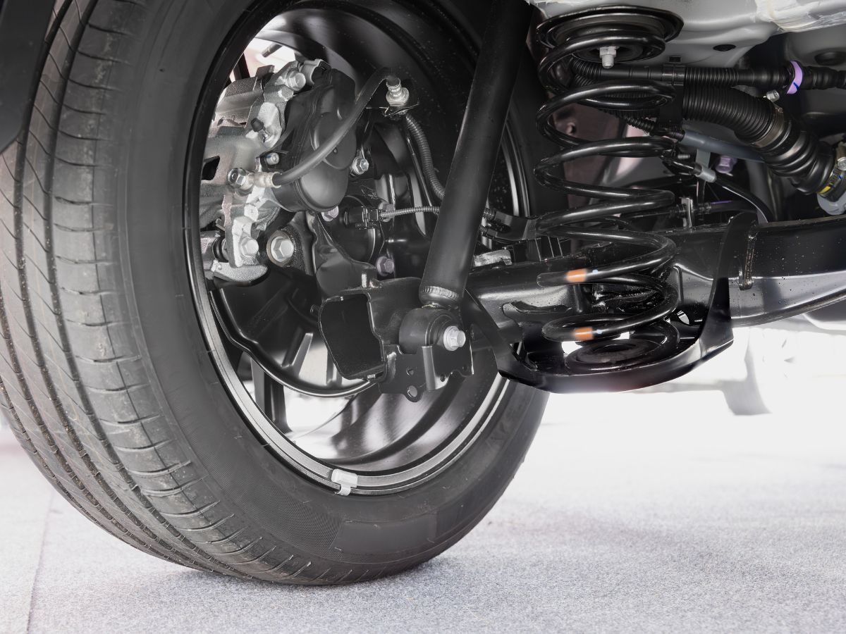 Common Signs of Suspension and Steering Problems Maricopa
